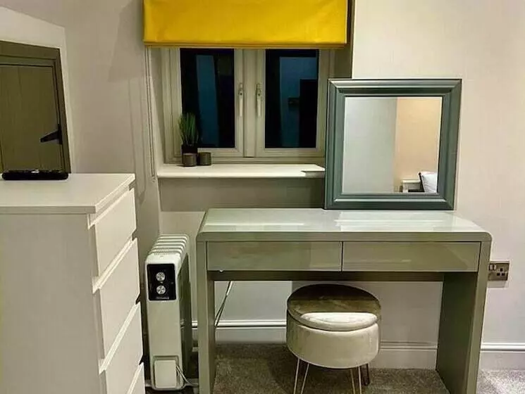 Residenssi Cottage With Stunning Views And Hot Tub