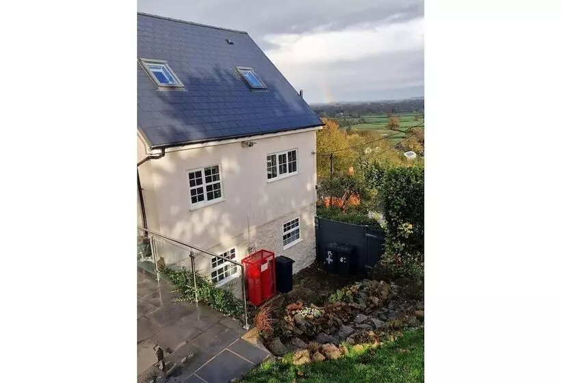 Residenssi Cottage With Stunning Views And Hot Tub