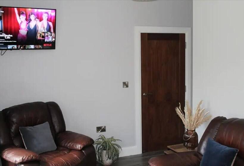 إقامة Forest View House   Private Hot Tub