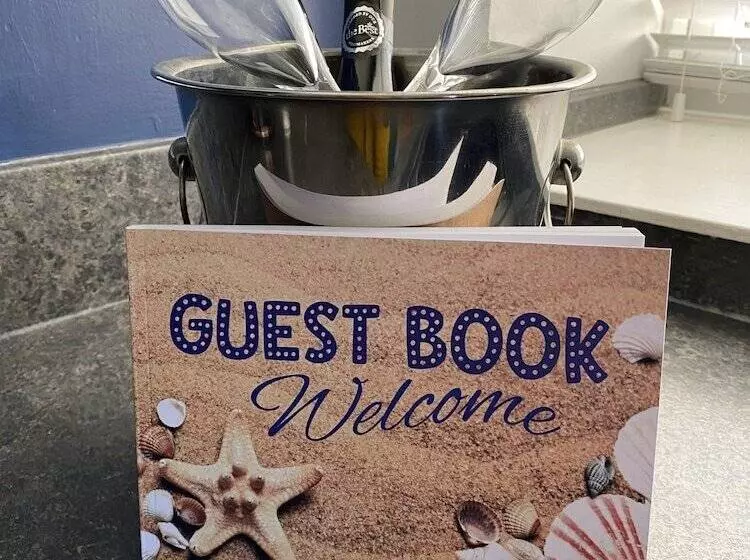 Residenssi Foxy Cottage Near Westward Ho!