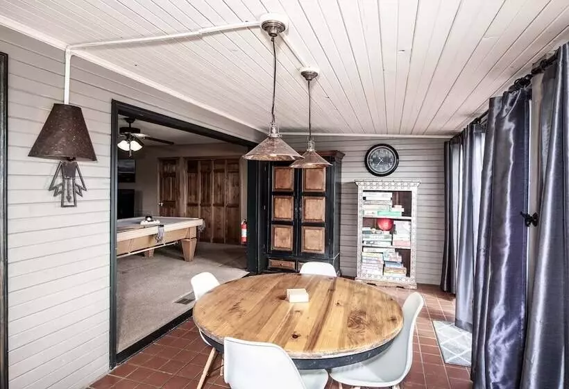 Timberline Hideaway