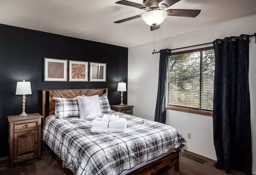 Timberline Hideaway