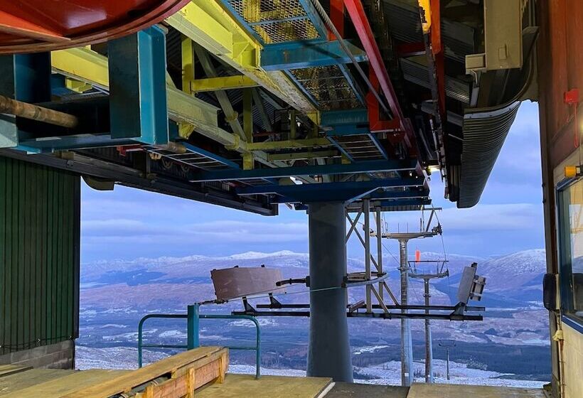 Base Camp Hotel Nevis Range