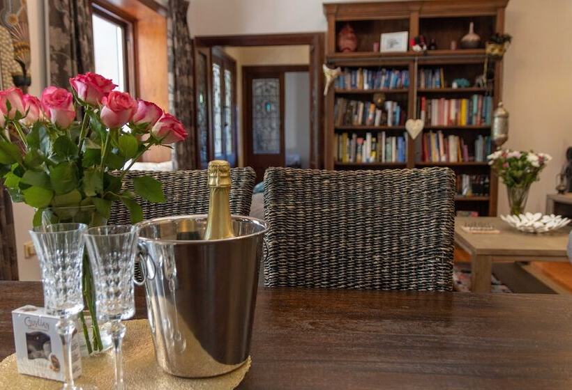 צימר Serenity House Pemberton