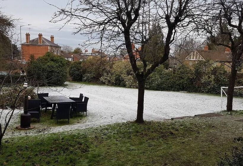 민박 Swollows House