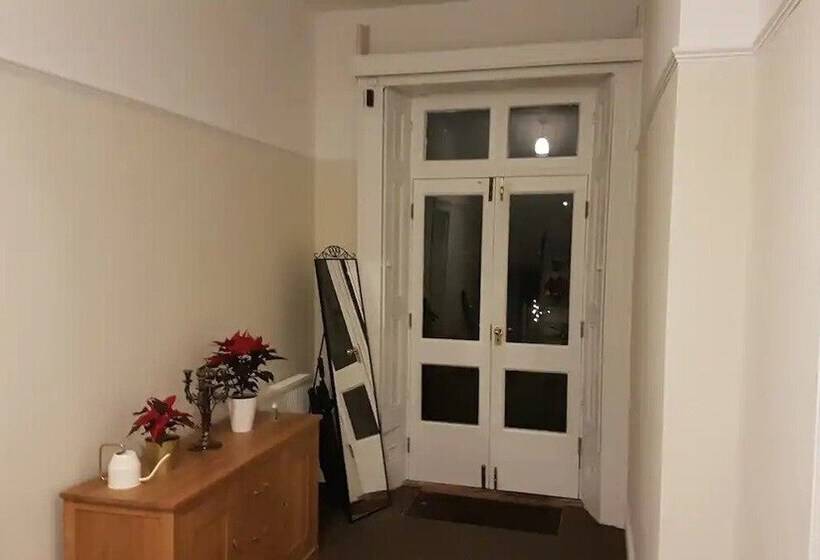 민박 Swollows House