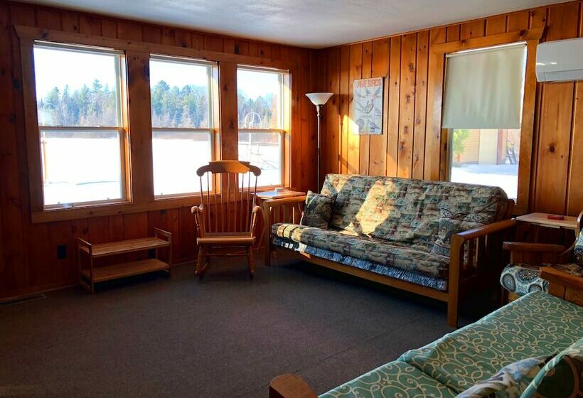 Buckskin Lake Resort   Kodiak
