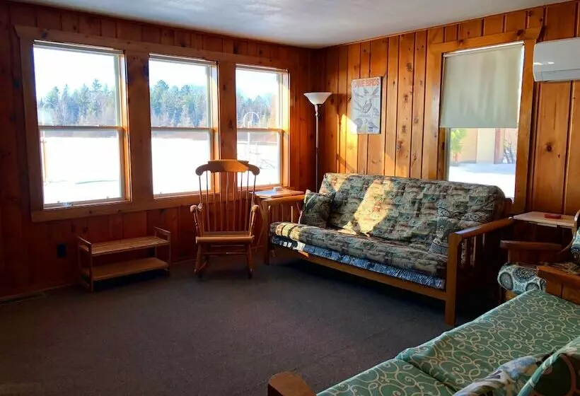 Buckskin Lake Resort   Kodiak