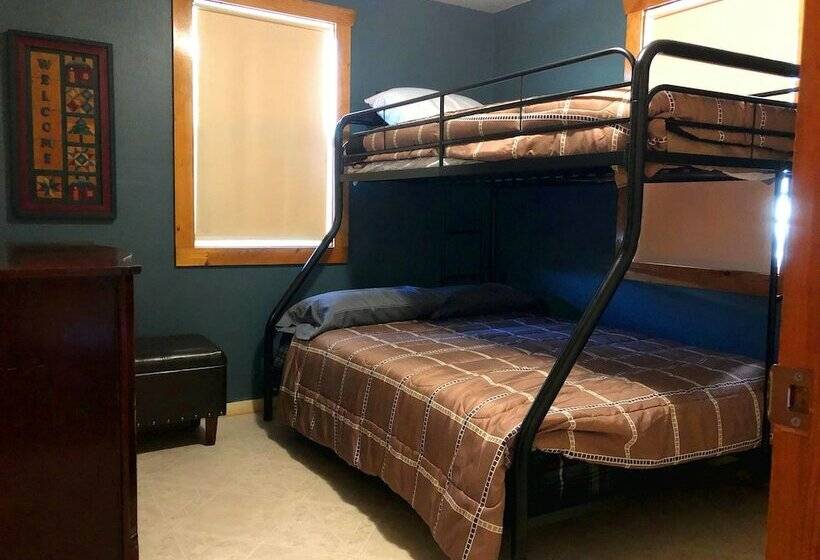 Buckskin Lake Resort   Kodiak