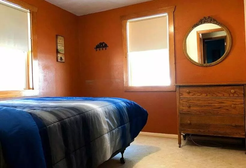 Buckskin Lake Resort   Kodiak