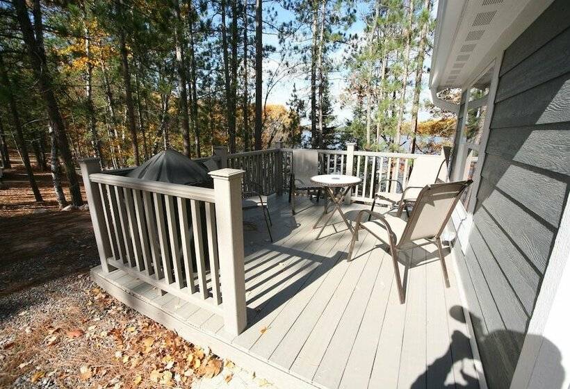 Deerwood Resort   Whippoorwill Cabin