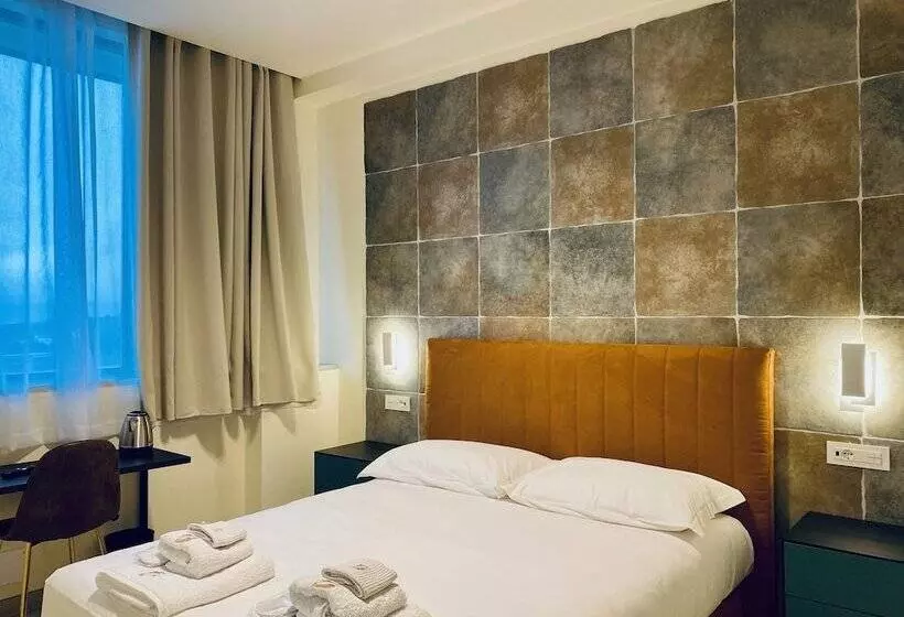 Hotelli Alloggi Be Deluxe