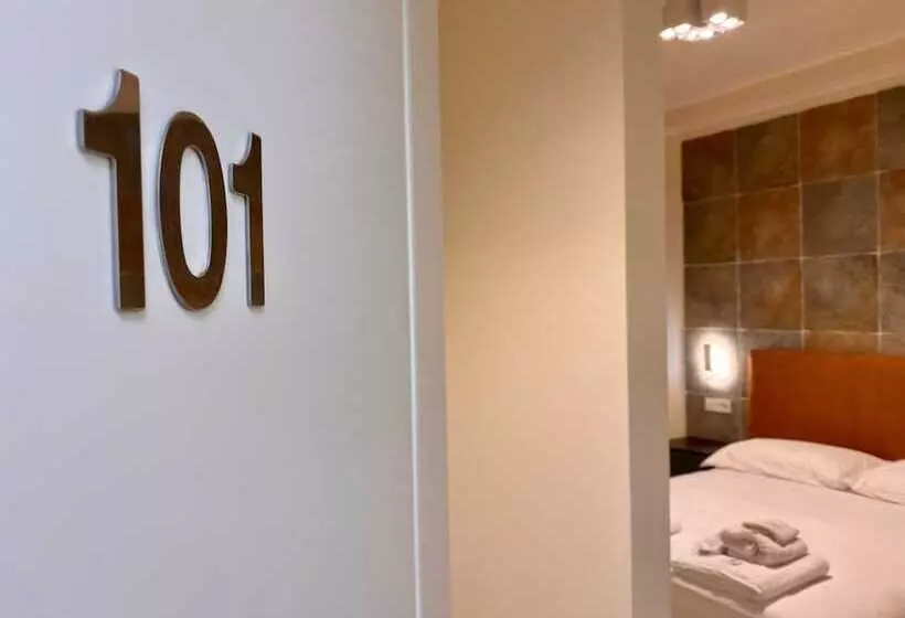 Hotelli Alloggi Be Deluxe