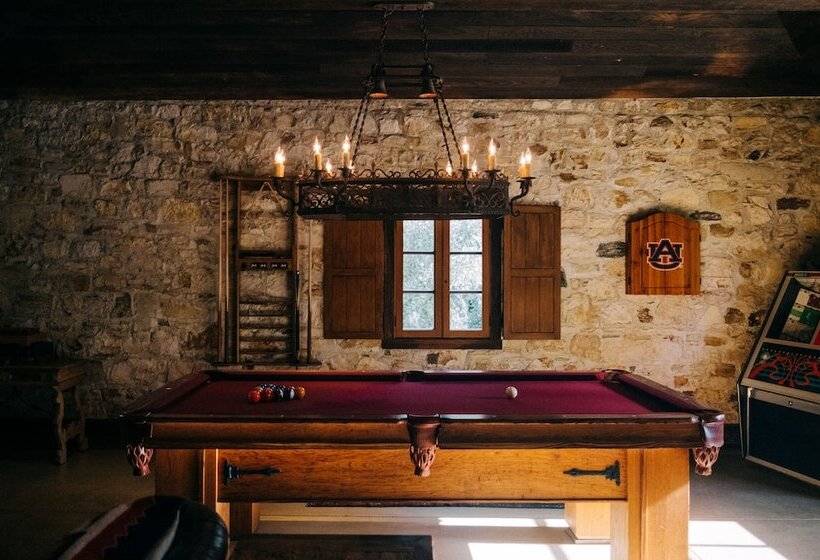 Отель Holman Ranch Estate Vineyard & Winery