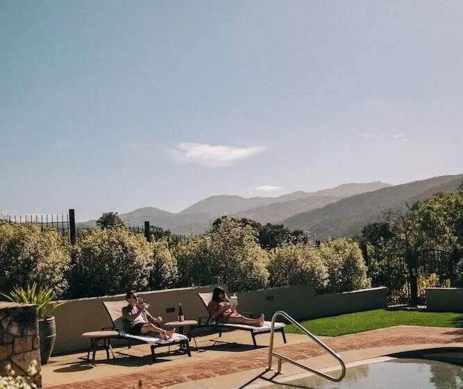 Hotelli Holman Ranch Estate Vineyard & Winery