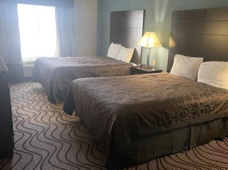 호텔 La Plaza Inn & Suites