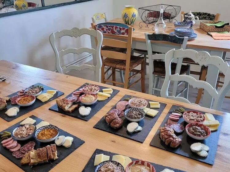 Majatalo Bulle De Campagne