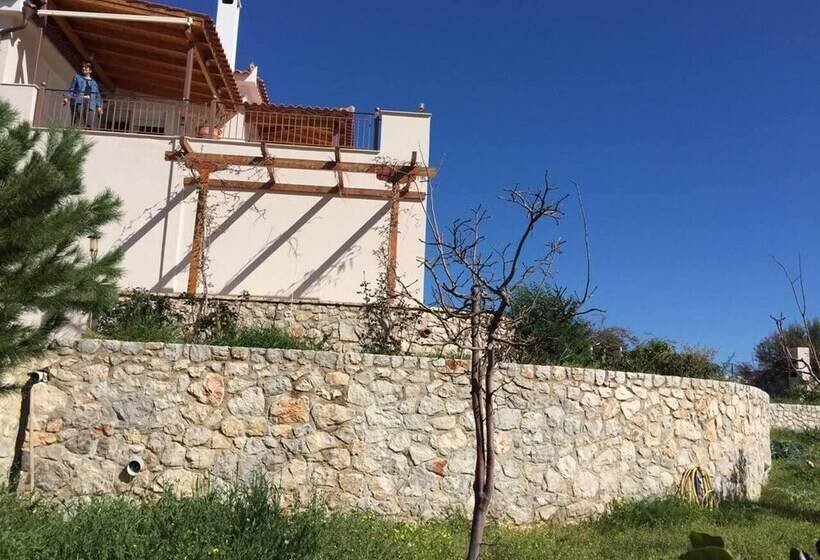 דירת נופש Immaculate 3 Bed House In Ermioni