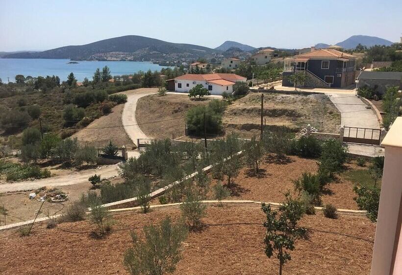 דירת נופש Immaculate 3 Bed House In Ermioni