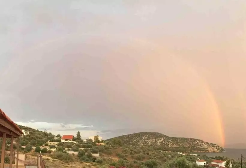 レジデンス Immaculate 3 Bed House In Ermioni