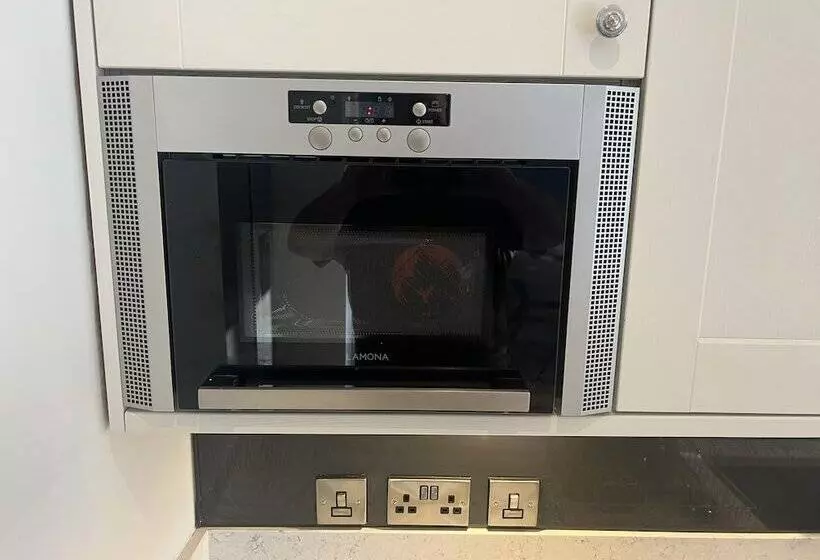 レジデンス Luxury 2 Bed Apartment Great Location