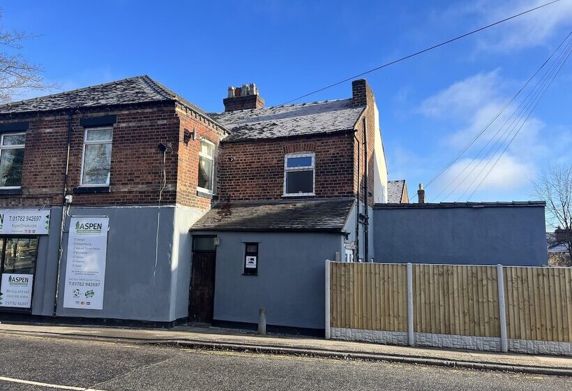 Резиденция Luxury 2 Bed Apartment Great Location