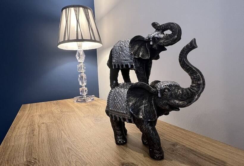 Резиденция Luxury 2 Bed Apartment Great Location