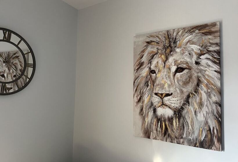 Резиденция Luxury 2 Bed Apartment Great Location