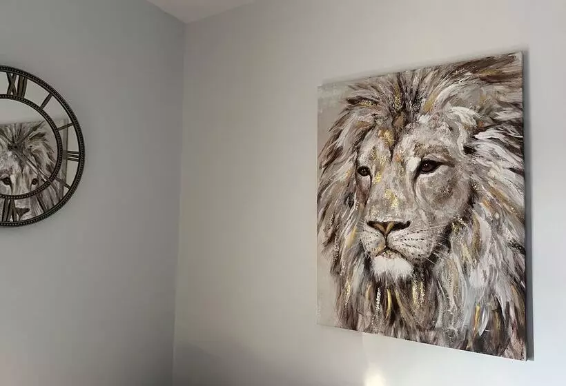 レジデンス Luxury 2 Bed Apartment Great Location