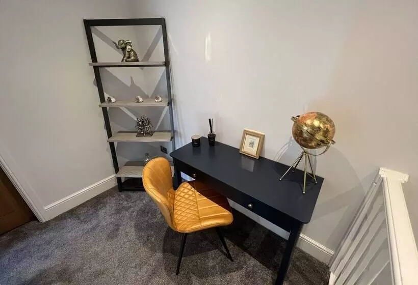 レジデンス Luxury 2 Bed Apartment Great Location