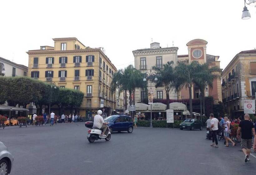 레지던스 Mistral Luxury Suites