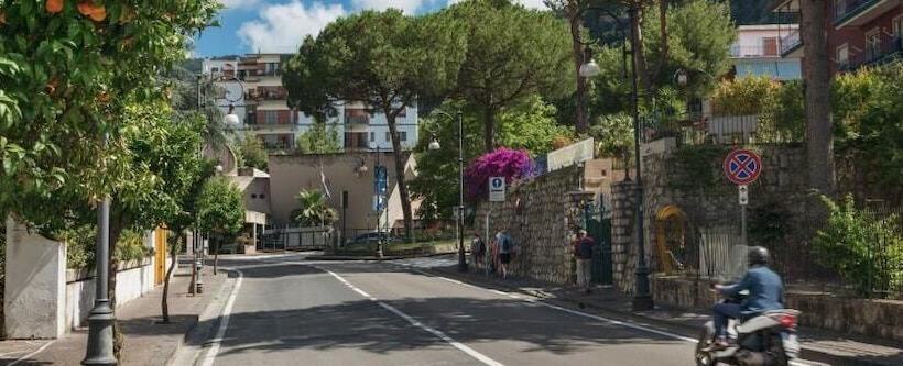 레지던스 Mistral Luxury Suites