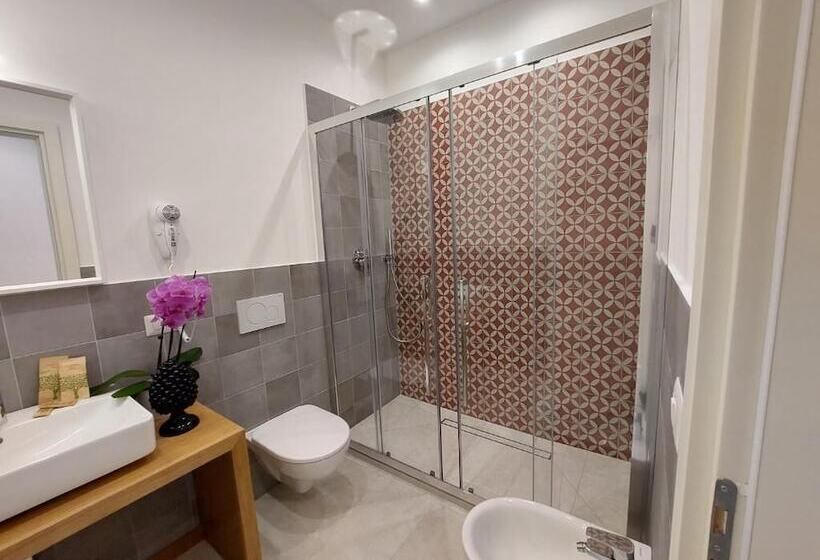 레지던스 Mistral Luxury Suites