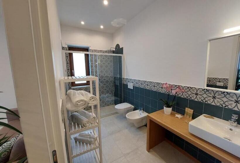 레지던스 Mistral Luxury Suites