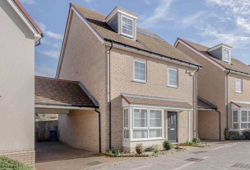 레지던스 Tms Cheerful 5bdr House! Thurrock! Free Parking!