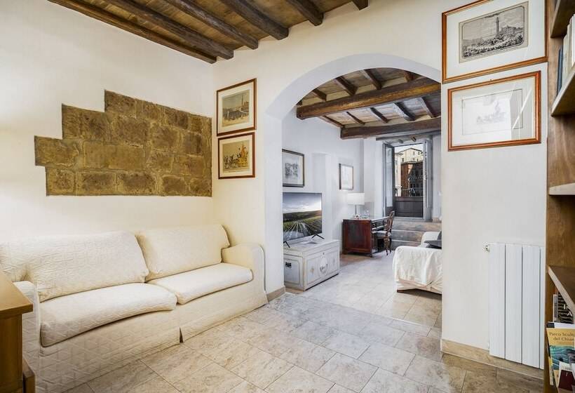 The Balcony Suite  Piazza Del Campo View