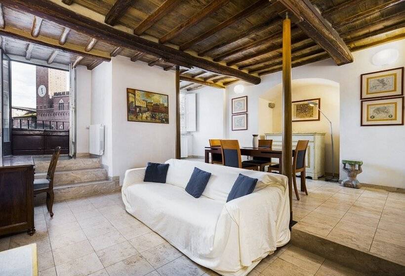 The Balcony Suite  Piazza Del Campo View