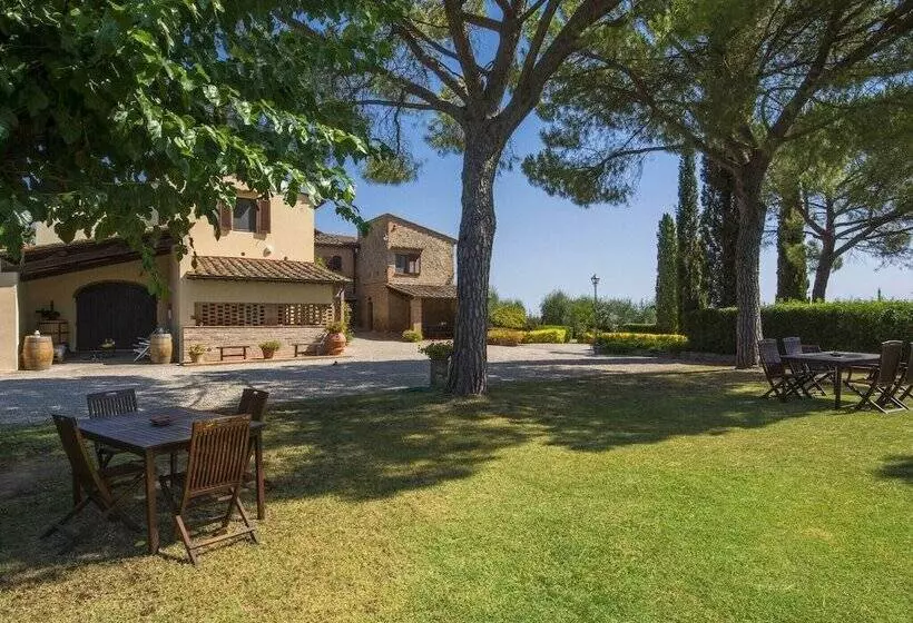 Well Kept Apartment In Castelfiorentino With Shared Pool