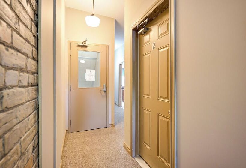 Wellington Inn By Hoco Hotels Collection