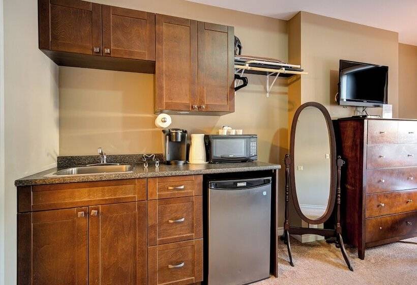 Wellington Inn By Hoco Hotels Collection