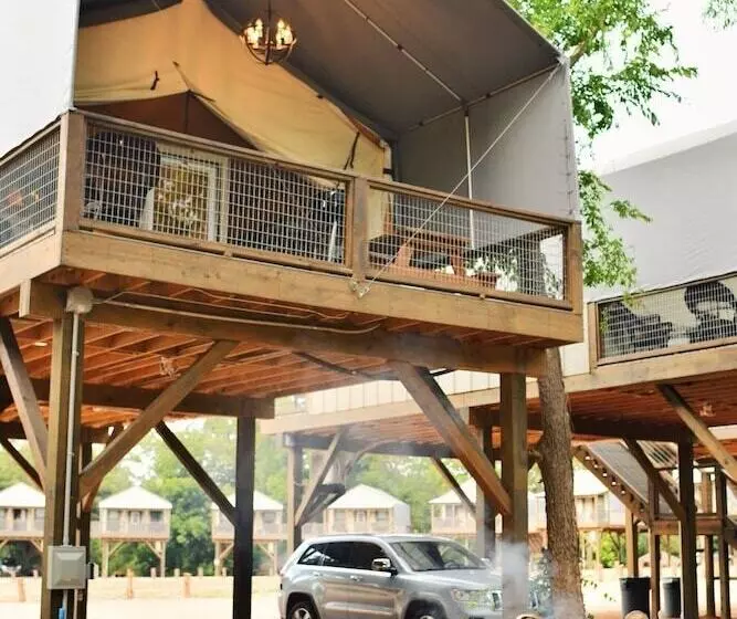 2 Son S Rio Cibolo   Birdhouse Cabin