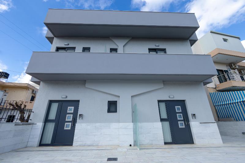 Astron Boutique Apartments By Estia