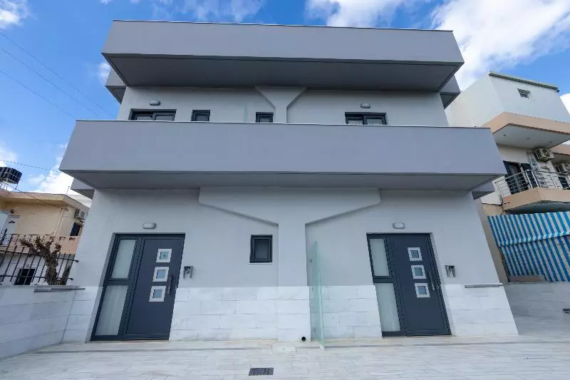 Astron Boutique Apartments By Estia