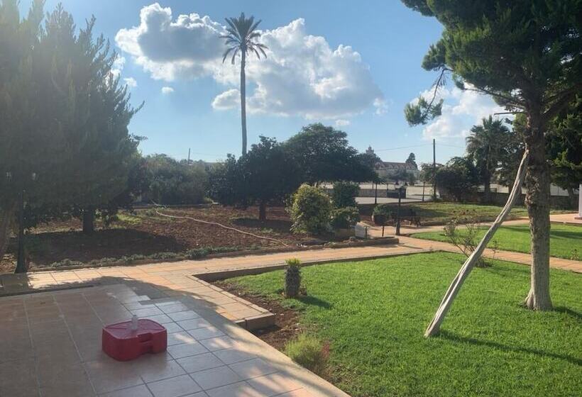 צימר Villa Lembos