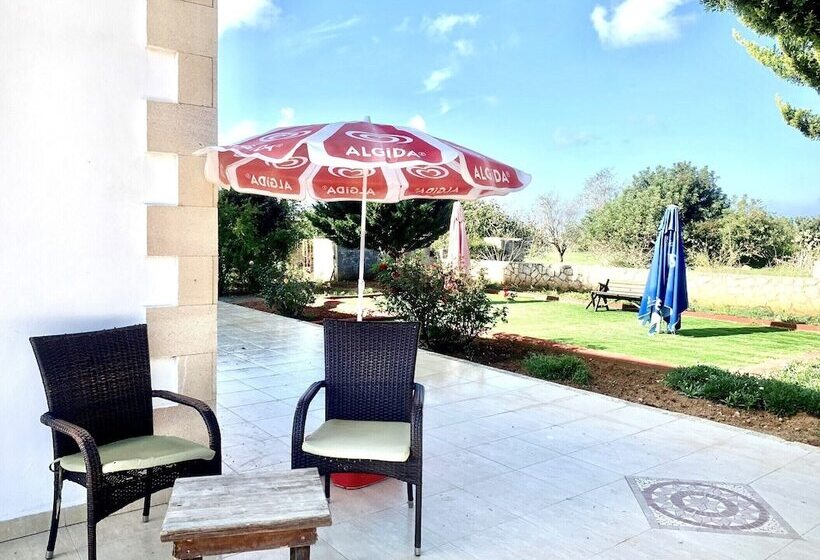 צימר Villa Lembos