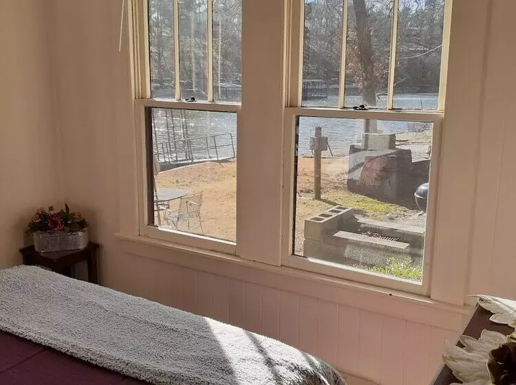 Edgewater Resort Cottage #1