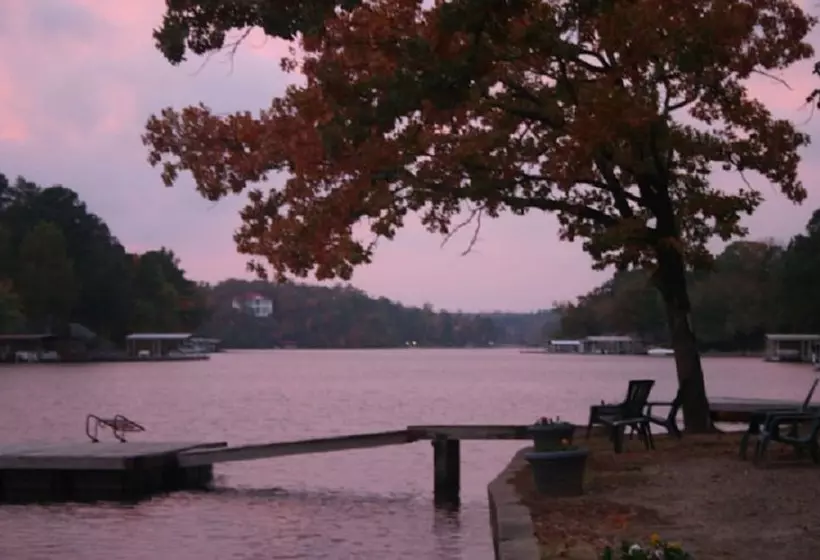Edgewater Resort Cottage #1