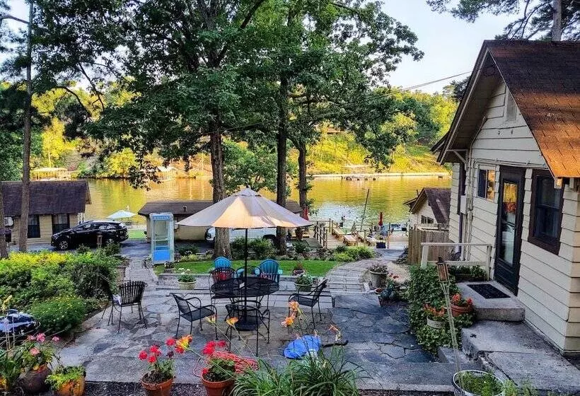 Edgewater Resort Cottage #1
