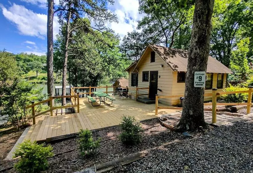 Edgewater Resort Cottage #1