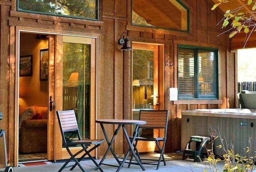 Hotel Chewuch Inn & Cabins